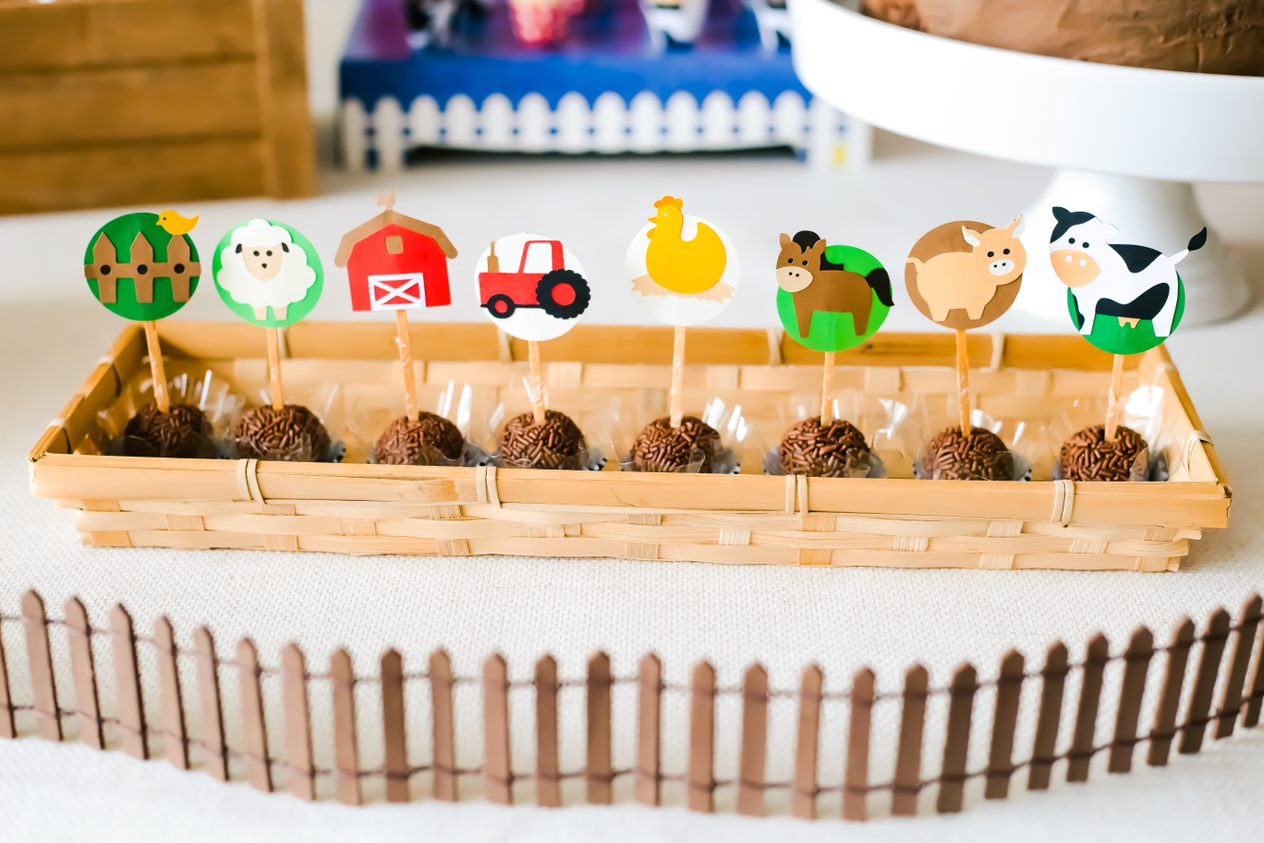 Topos de doces fazendinha (16 Un.)