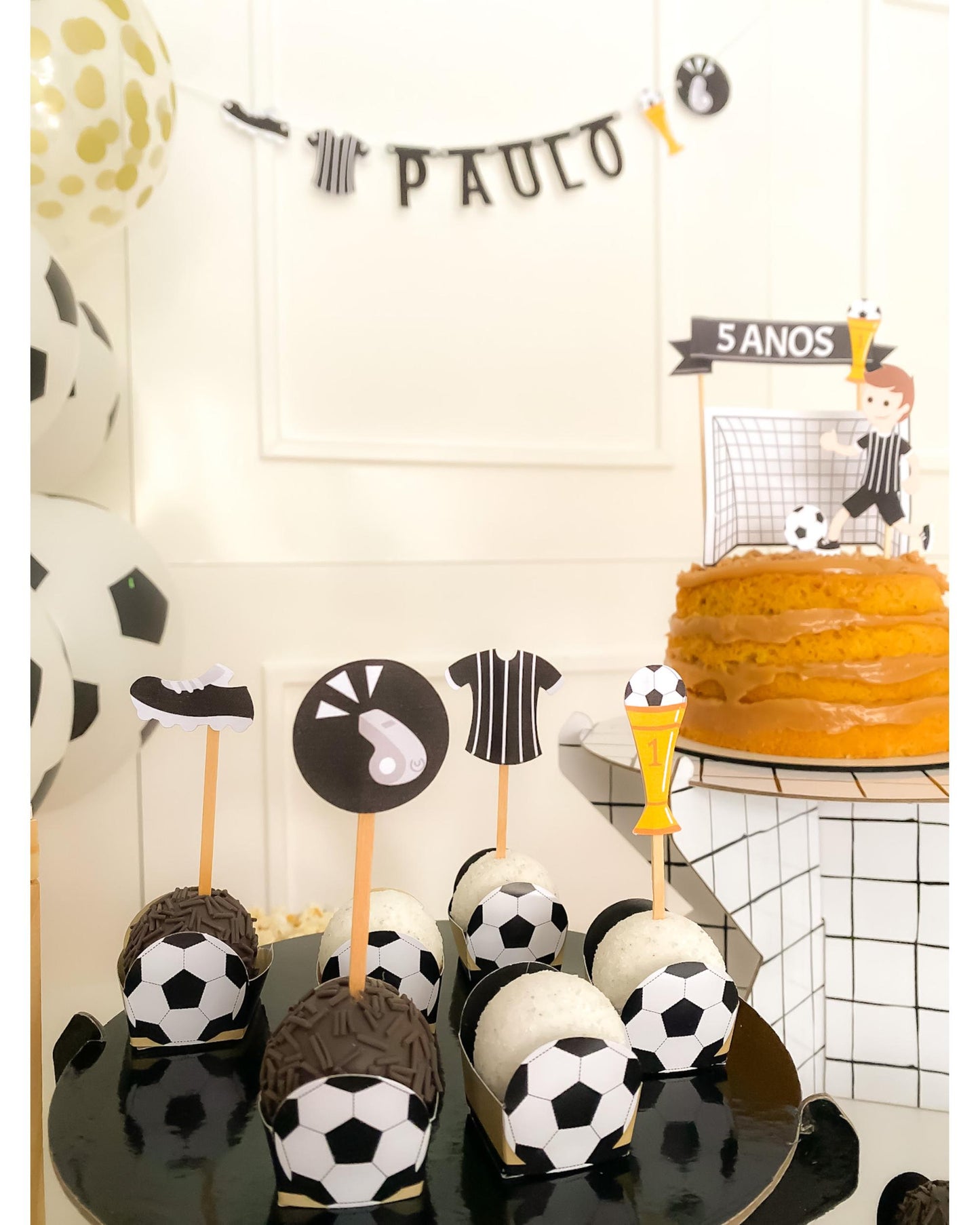 Kit Decoração Futebol Preto e Branco - Tamanho G